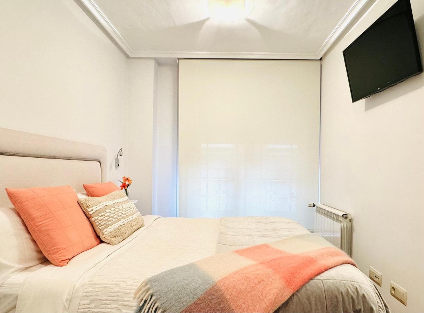 Apartamento "Balcon Del Parchis" A 200 Metros De La Playa Gijón Eksteriør bilde